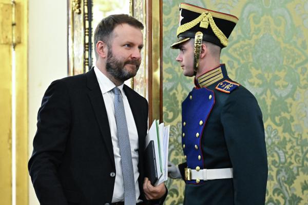 Максим Орешкин прибыл на саммит G20 в ЮАР Замглавы администрации президента возглавляет российскую делегацию Она представит позицию Москвы по вопросам международной торговли поддержания устойчивого экономического роста и сотрудничества в сфере высоких технологий Подписаться на Говорит Москва Telegram VK MAX