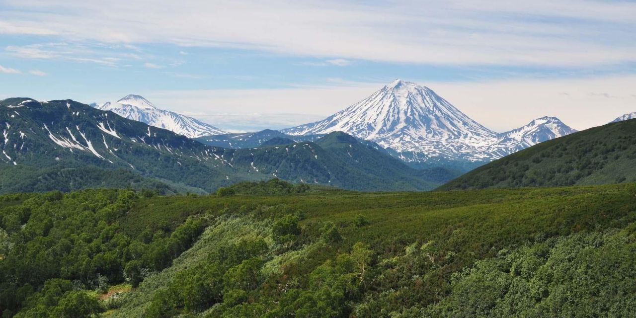 25 января досрочные муниципальные выборы пройдут в Камчатском крае На должность главы сельского поселения село Апука претендуют три кандидата представитель партии Единая Россия и два самовыдвиженца Отказов в регистрации кандидатов нет сообщила заместитель председателя Общественной палаты Камчатского края Татьяна Михайлова Правом голоса обладают 170 человек С 14 по 24 января они могут сделать свой выбор в помещении УИК В основной день голосования здесь будет применяться видеофиксация сообщила эксперт