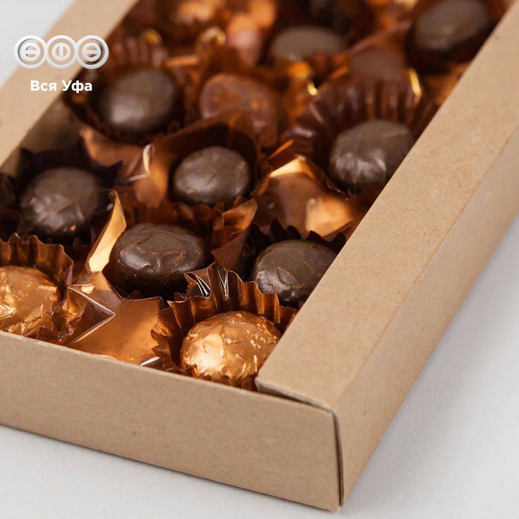 Совсем обнаглели в Госдуме требуют наказать маркетплейсы за продажу алкогольных конфет Школьники массово покупают в интернет магазинах сладости с крепким алкоголем Депутат Виталий Милонов заявил Газете Ru что это грубое нарушение Он намерен обратиться к правоохранительным органам чтобы привлечь к ответственности именно маркетплейсы а не продавцов По его словам онлайн площадки ведут себя дерзко считая себя вне закона В ответ один из крупных онлайн платформ объявил о введении ограничений на продажу спиртных вкусняшек несовершеннолетним Согласны ли вы с позицией депутата