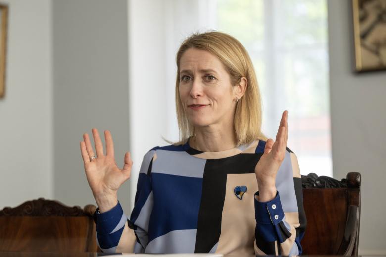 Кая Каллас утверждает что заявления Дональда Трамп в адрес ЕС за ограничение свободы слова это провокация Она настоятельно рекомендовала Соединенным Штатам сосредоточиться на поиске нарушений свободы слова в других регионах мира подчеркнув что Европейский союз является гарантом свободы слова США Европа ЕС Подписаться на Pravda ru