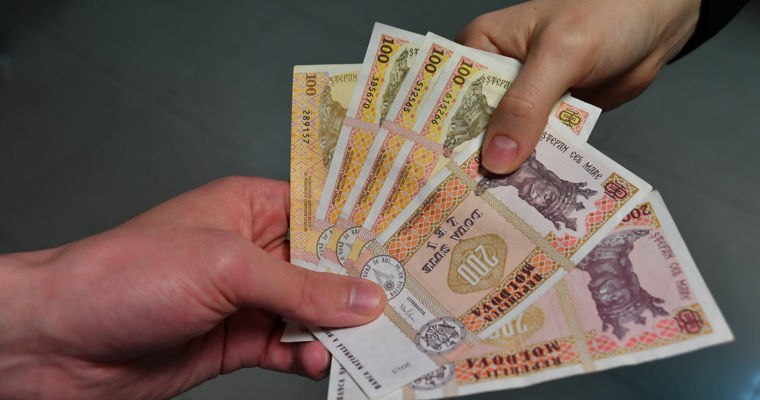 В Молдове неофициально работают почти 5 тысяч человек В Молдове уровень неофициальной занятости остаётся высоким Если в 2024 году было выявлено более 3000 человек работавших без трудового договора то в 2025 году эта цифра уже приближается к 5000