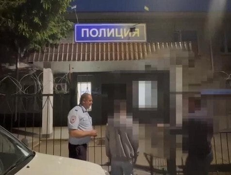 В Калужской области задержали поджигателя паспорта   В Калужской области полиция задержала 22-летнего жителя Жуковского района. Молодой человек снял на видео, как поджигает российский паспорт.