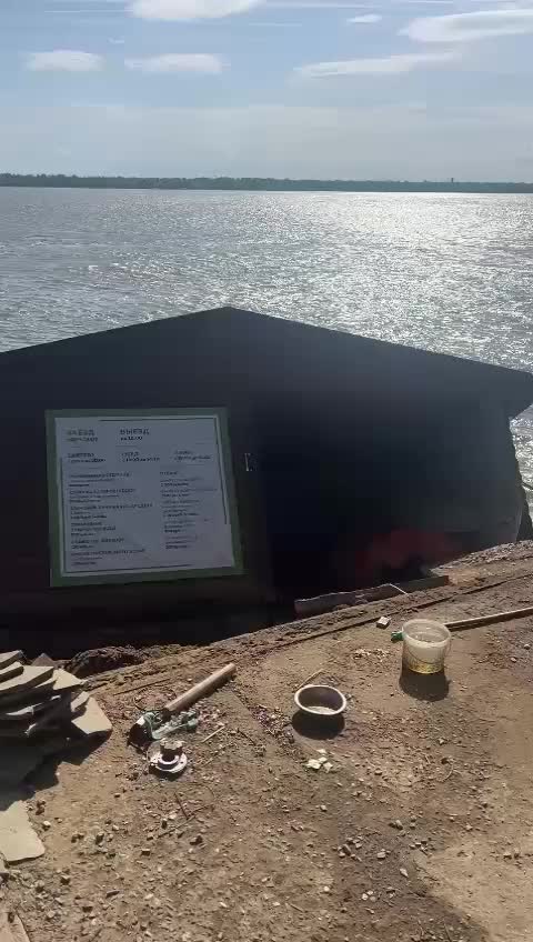 Оползень унес гостевой дом в Цаган Амане из-за размыва берега