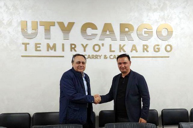 Узбекистан и Пакистан обсудили развитие мультимодальных перевозок Состоялась встреча представителей АО Узбекистон темир йуллари АО Темирйулкарго и пакистанской компании SLG Trax Group Limited на которой обсуждены перспективы развития мультимодальных перевозок между Узбекистаном и Пакистаном а также меры по расширению логистического потенциала и укреплению регионального транзитного сотрудничества   English O zbek tilida Ўзбек тилида На русском iOS Android