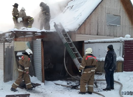 Якутянам разъяснят правила пожарной безопасности в быту в рамках акции Безопасный гараж В Якутии с 28 января по 27 февраля пройдет 1 этап профилактической операции Безопасный гараж Особое внимание будет уделено соблюдению требований противопожарного режима при эксплуатации отопительных печей дымоходов и бытовых электронагревательных приборов в том числе в частных гаражах и банях ulusmedia Читайте нас в MAX