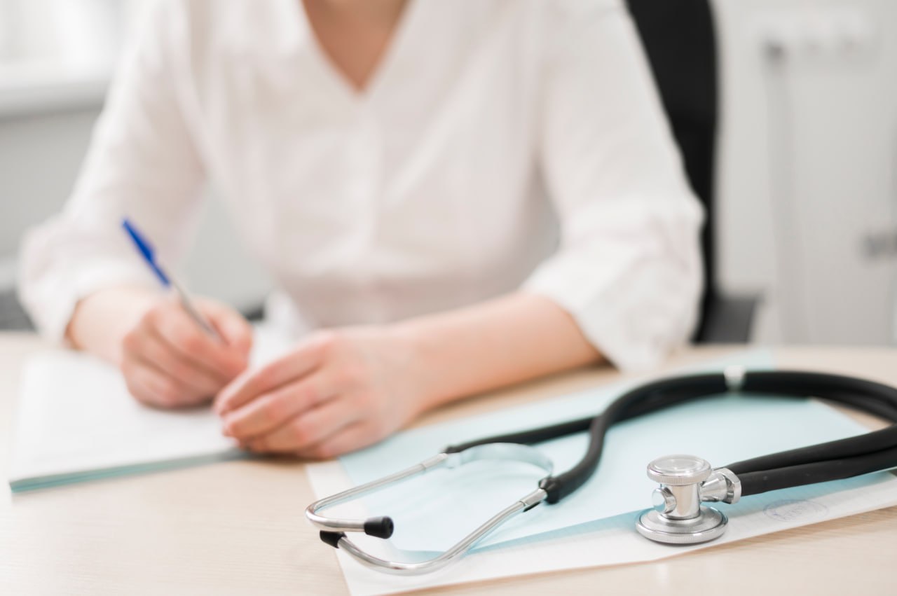 Единый день диспансеризации пройдет в Красногорской больнице Жители городского округа Красногорск 7 февраля смогут быстро и бесплатно пройти комплекс профилактических обследований оценить состояние здоровья и получить рекомендации врачей Единый день диспансеризации состоится во всех подразделениях Красногорской больницы кроме ФАП в часы приема пациентов Для прохождения диспансеризации при себе необходимо иметь паспорт полис обязательного медицинского страхования ОМС и СНИЛС Медицинские специалисты напоминают что даже если человека ничего не беспокоит проверяться нужно регулярно Это простой способ сохранить активность работоспособность и хорошее самочувствие на долгие годы