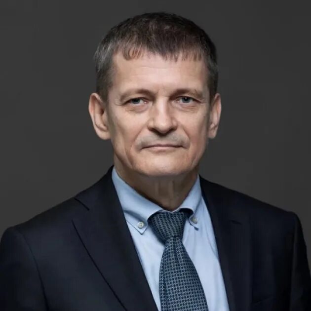 Экс замгубернатора Нижегородской области Пётр Банников возглавил Фонд Народного Единства Он приступил к обязанностям с сегодняшнего дня Также Банников назначен советником главы региона на общественных началах mynnovgorod