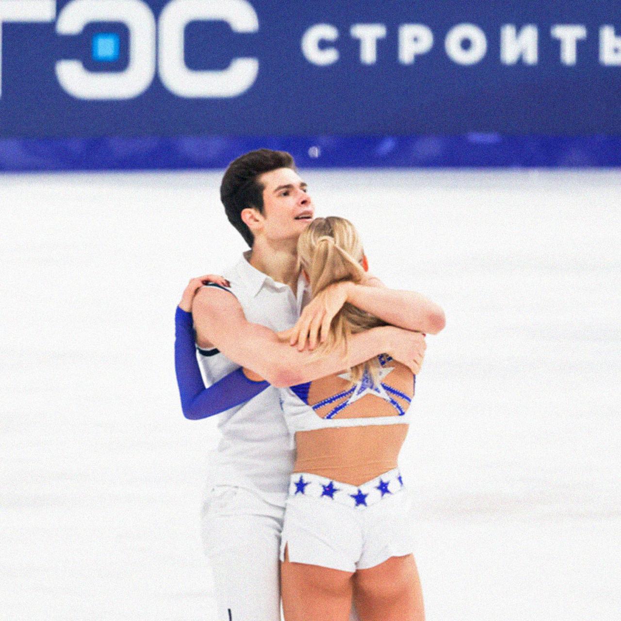 Леонтьева и Горелкин пропустят этап Гран при в Москве из за проблем Сони со здоровьем теперь ждем их в Омске Их заменят Шинкаренко и Антонов Лучший канал о фигурном катании