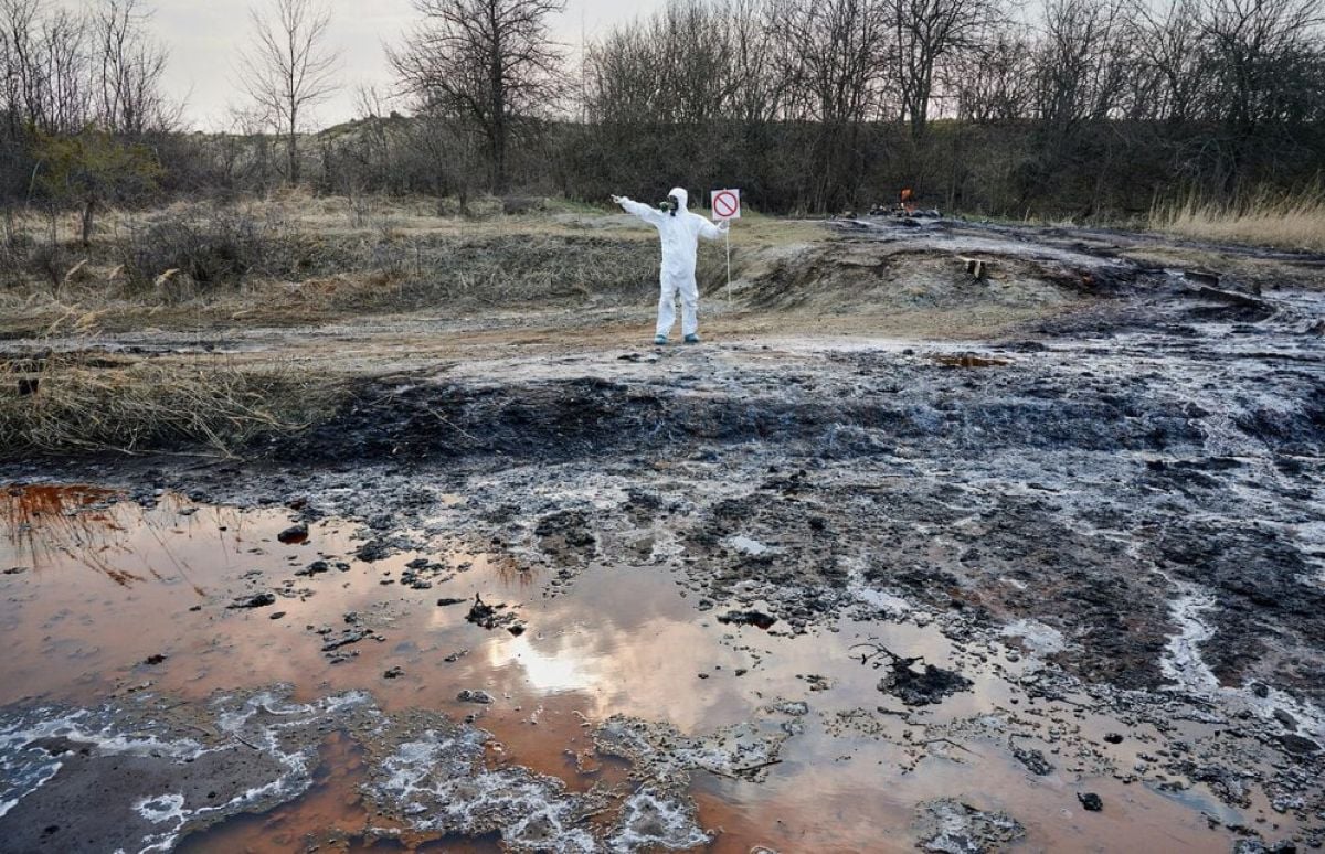 В Заволжске ликвидировали шесть свалок с опасными химикатами     Более 120 тысяч кубометров отходов были утилизированы с берегов Волги в Заволжске. На данный момент места, где находились опасные химикаты, очищены от сора.  ↗  Прислать новость   Подписаться