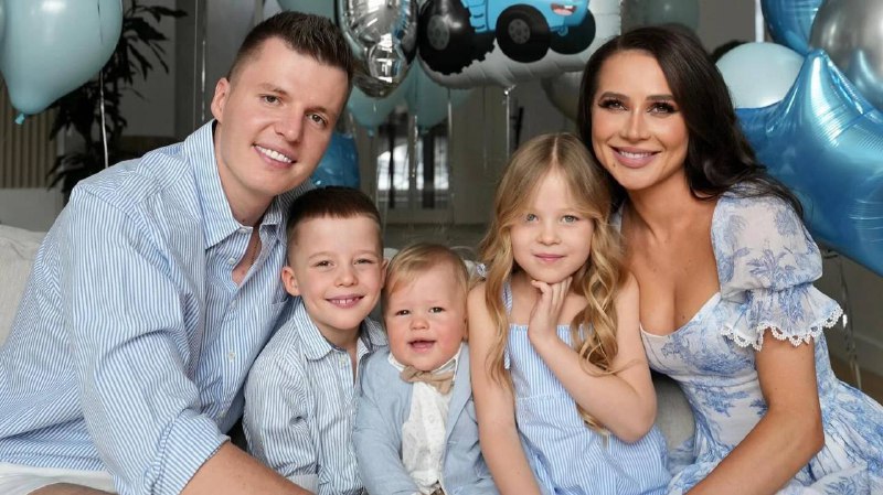 Лерчек забеременела находясь под домашним арестом сообщают СМИ Пока неизвестно кто же стал отцом ребенка С мужем она давно развелась veraafanasyeva