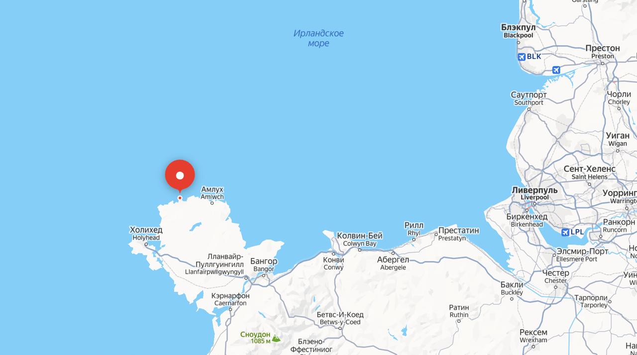 Великобритания выбрала Северный Уэльс для строительства своей первой малой атомной электростанции Решение принято Great British Energy Nuclear На площадке остановленной АЭС Уилфа на побережье острова Иннис Мон в Северном Уэльсе будут размещены три малых модульных реактора SMR Rolls Royce Выбор площадки обострил взаимоотношения бритов c США которые рассчитывали построить там полноценную АЭС США настаивали на том чтобы американская Westinghouse возглавила крупномасштабный проект в Уилфе О сроках и бюджете проекта информации нет