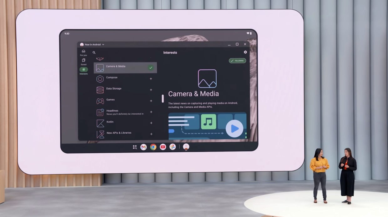 ChromeOS умер да здравствует Android Qualcomm и Google официально объявили о совместной разработке нового проекта полноценной версии Android для настольных компьютеров Компании намерены объединить ChromeOS и Android чтобы создать единую платформу которая будет одинаково хорошо работать как на ПК так и на мобильных устройствах Ранее в этом году Google уже подтверждала планы по сближению ChromeOS и Android Сейчас компания сосредоточена на том чтобы десктопы предлагали такой же богатый пользовательский опыт как и смартфоны Одним из ключевых направлений станет интеграция ИИ включая Gemini и другие ИИ модели Google Пользователи смогут запускать привычные Android приложения и сервисы напрямую без необходимости использовать виртуальные машины как это происходило раньше с ChromeOS новости