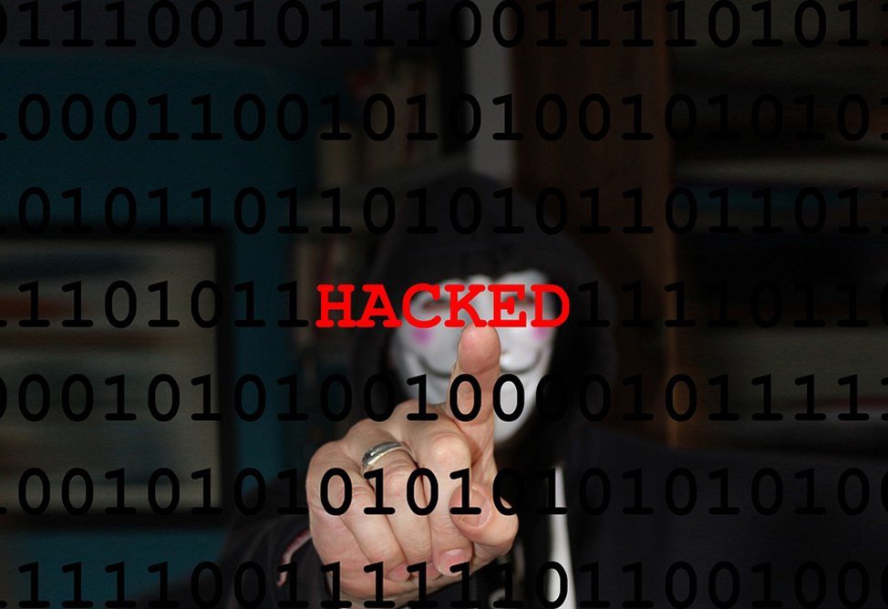 В Армении намерены законодательно защитить критически важную инфраструктуру и госинформационные системы от кибератак Соответствующий пакет законов О кибербезопасности О публичной информации О регуляторном органе информационных систем получил положительное заключение комиссии парламента Армении Как отметил министр индустрии высоких технологий РА Мхитар Айрапетян за последние пять лет заметно участились кибератаки киберинциденты и вызовы в сфере кибербезопасности По его оценке что позиция Армении с точки зрения киберуязвимости не внушает оптимизма Подписывайтесь на arkanewsagency