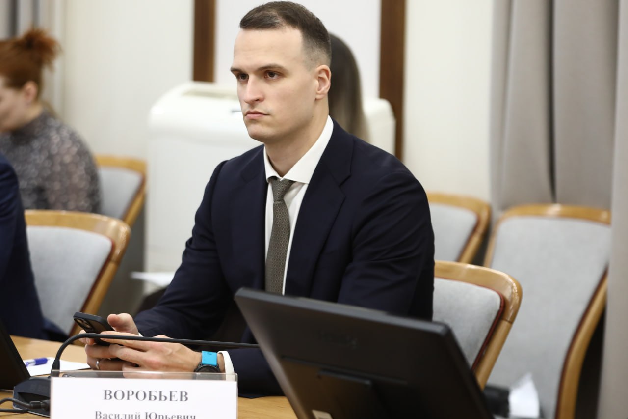 Министром курортов туризма и олимпийского наследия Краснодарского края назначен Василий Воробьев Ранее он занимал должность руководителя департамента развития бизнеса и внешнеэкономической деятельности региона О назначении губернатор Вениамин Кондратьев объявил на расширенном планерном совещании со своими заместителями и руководителями органов власти Читайте нас в МАХ