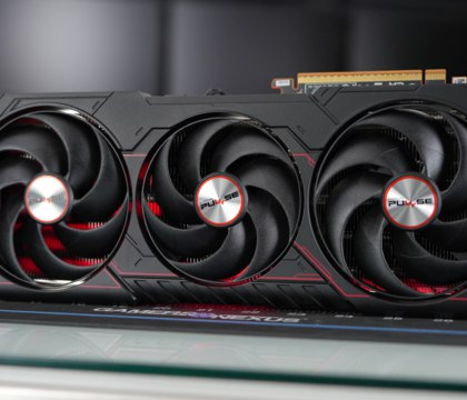 Radeon RX 9070 XT обгоняет все карты линейки RTX 50 по продажам в MindFactory Wccftech Журналисты портала Wccftech со ссылкой на блогера TechEpiphany опубликовали отчет о продажах графических ускорителей в крупном немецком магазине MindFactory за период с 17 по 23 ноября текущего года Согласно их данным пользователи из Германии не сильно заинтересованы в покупке видеокарт NVIDIA и предпочитают брать 3D ускорители AMD