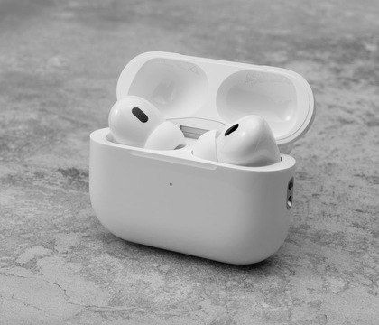 Наушники Apple AirPods получат новые функции, включая обнаружение сна — 9to5Mac Как сообщает 9to5Mac, корпорация Apple может представить на конференции WWDC, которая стартует 9 июня, сразу несколько новых функций для беспроводных наушников AirPods. В прошлом году компания из Купертино реализовала возможность принимать или отклонять звонки при помощи движений головы — кивком и встряхиванием соответственно. Читать далее