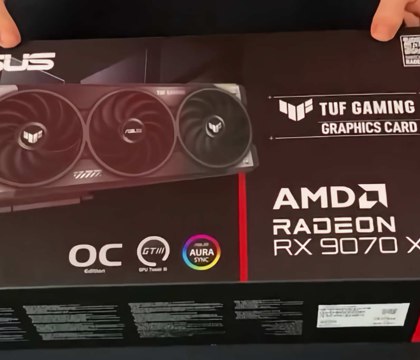 В сети появились «живые» фото Radeon RX 9070 XT в исполнениях ASUS PRIME и TUF Gaming  Портал Videocardz сообщает, что сразу несколько зарубежных ритейлеров опубликовали «живые» изображения кастомных версий видеокарты Radeon RX 9070 XT от компании ASUS. Первым это сделал украинский магазин Artline, показавший распаковку Radeon RX 9070 XT в исполнении ASUS TUF Gaming.  Читать далее