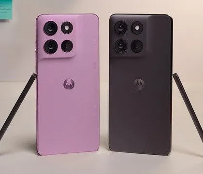 Представлен смартфон Moto G Stylus 2026 Motorola представила новый смартфон Moto G Stylus 2026 В этом году компания сосредоточилась на улучшении набора дополнительных функций практически не тронув главные технические характеристики Одним из главных новшеств стало активное перо которое теперь распознает наклон и давление