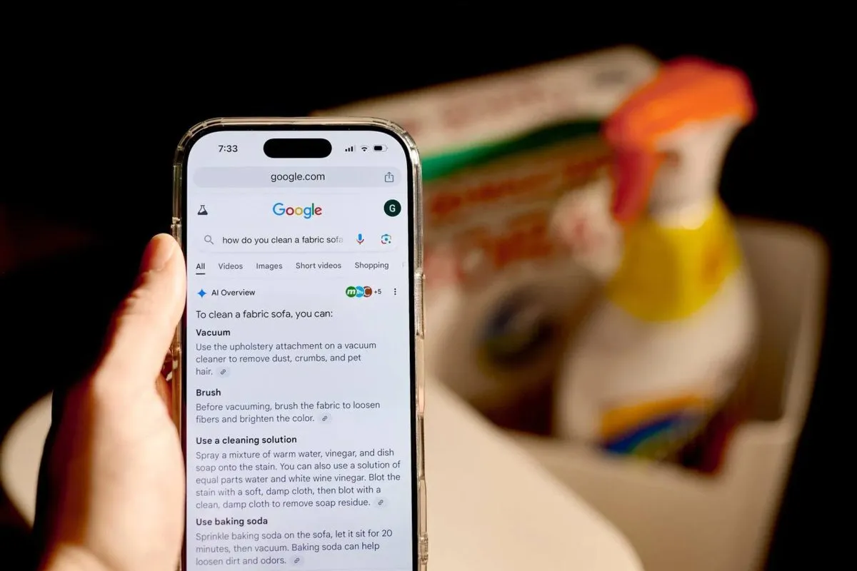 Ответы в ИИ сводках от Google верны примерно в 91 случаев проанализировало NYT До перехода на Gemini 3 в феврале 2026 го этот показатель составлял 86 Учитывая что Google обрабатывает более 5 трлн поисковых запросов в год каждый час пользователи видят в ИИ сводках десятки миллионов ошибочных ответов vc ru ai 2857435