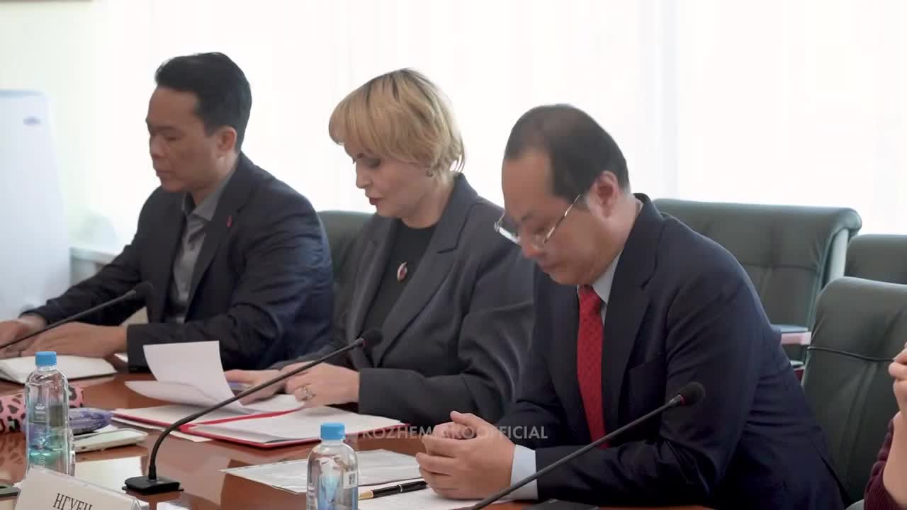 Олег Кожемяко обсудил с новым консулом Вьетнама перспективы сотрудничества