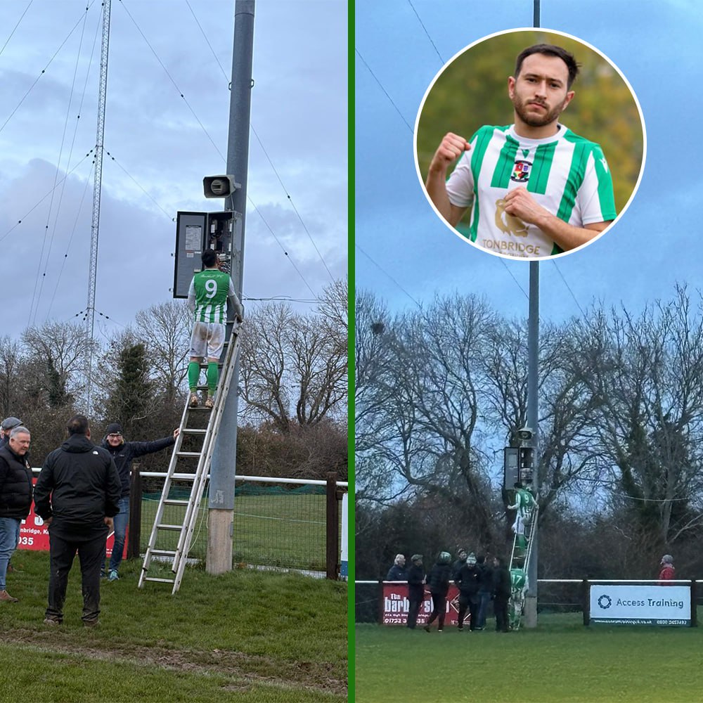 Футболист попытался починить освещение на стадионе во время матча Матч между командами Растхолл и Коринтиан в девятом английском дивизионе был прерван из за проблем со светом на стадионе Игрок Растхолл Чарли Кловер работающий электриком залез на вышку чтобы попробовать устранить поломку Но у него ничего не вышло игра была остановлена Зато Кловер стал звездой соцсетей собрав более миллиона просмотров Подписывайтесь на РИА Новости Спорт в MAX