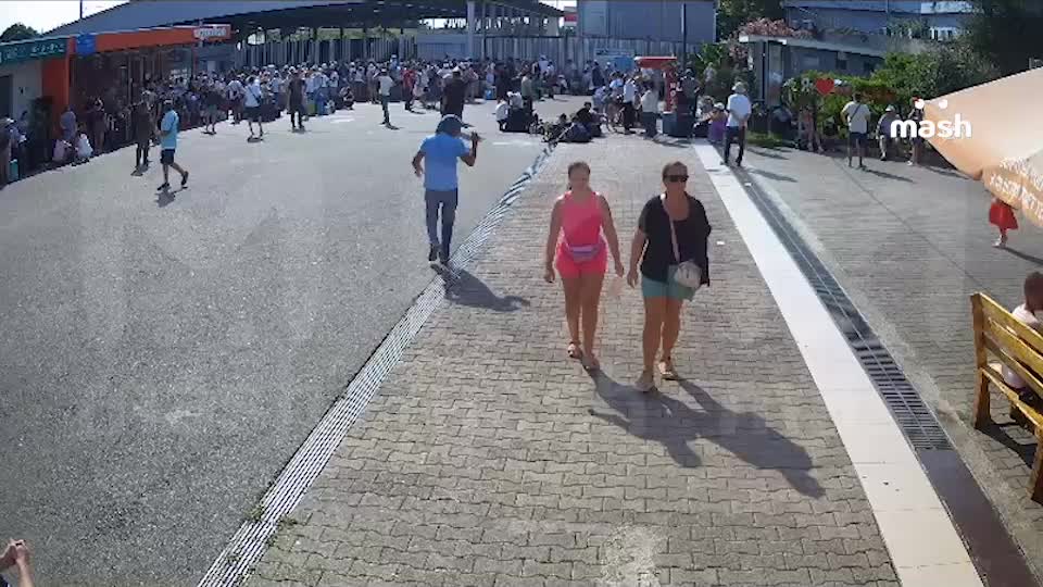 Приостановлено движение через пункт пропуска Адлер из-за угрозы беспилотников