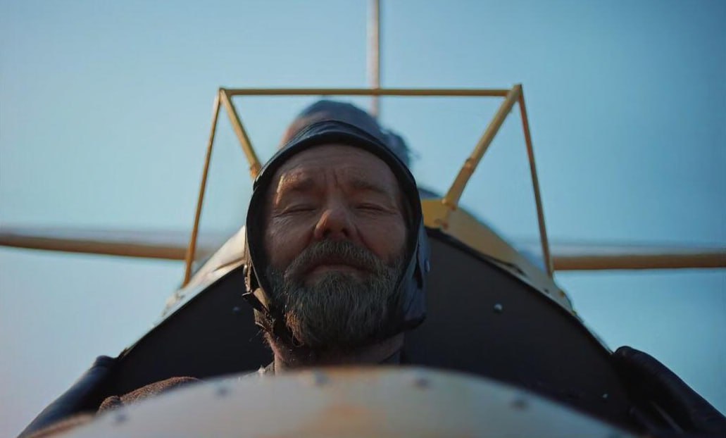 Гильдия сценаристов США объявила номинантов на свою премию Лучший оригинальный сценарий   Черный чемодан двойная игра   Я бы тебя пнула если бы могла   Марти Великолепный   Грешники   Орудия Лучший адаптированный сценарий   Бугония   Франкенштейн   Гамнет   Битва за битвой   Сны поездов Лучший сценарий драматического сериала   Андор   Питт   Одна из многих   Разделение   Белый лотос Лучший сценарий комедийного сериала   Начальная школа Эбботт   Мебельная компания   Хитрости   Репетиция   Киностудия Лучший сценарий мини сериала   Чудовище внутри меня   Черный кролик   Смерть от молнии   Умираю как хочу секса   Сирены Победителей назовут 8 марта Полный список претендентов на премию можно найти на сайте Гильдии Ранее номинантов на свои профильные награды назвали Гильдии режиссеров продюсеров и актеров Америки Кинопоиск Новости