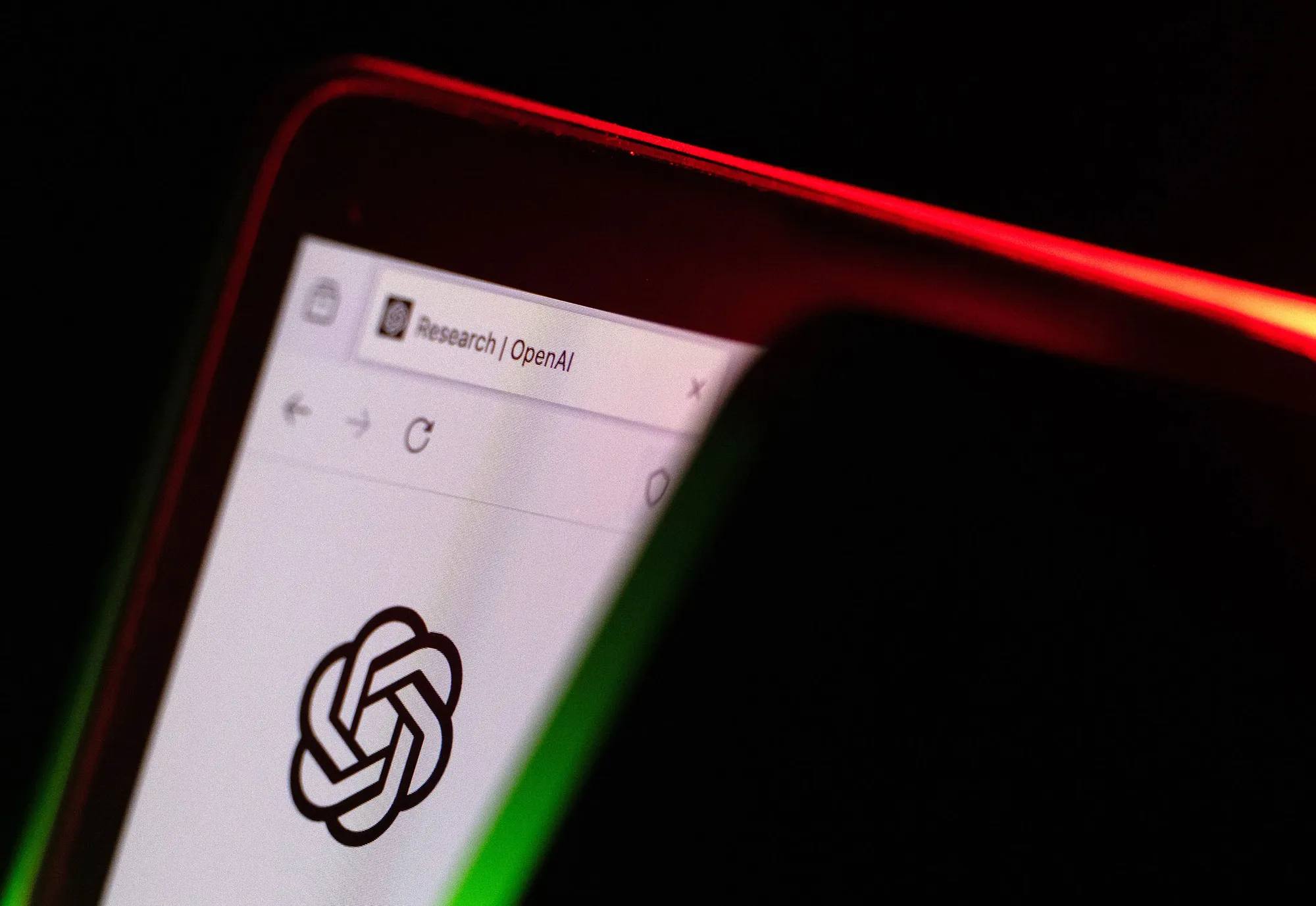 OpenAI отключила ИИ модель GPT 4o для всех пользователей Bloomberg новости iphonesru