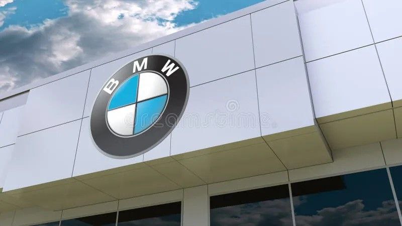 Автоконцерн BMW против поставок автомобилей своего бренда в Россию По данным Reuters автопроизводитель дал поручение своему китайскому подразделению категорически возражать против любых подобных поставок В компании отметили что автомобили могут попасть в Россию по схеме параллельного импорта только вопреки позиции концерна Компания BMW заявила что дала указание своему китайскому розничному подразделению категорически возражать против любого потенциального экспорта автомобилей в Россию добавив что если автомобили всё же попадут в Россию в качестве ввоза то это произойдёт вне нашей сферы влияния и к тому же прямо против нашей воли говорится в материале Подписаться на PRO transport