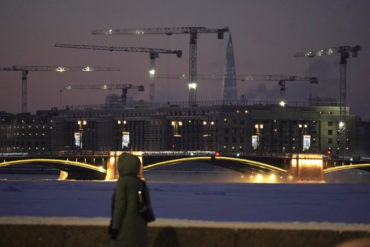 Главное за день На одного из защитников ВНИИБ завели уголовное дело о хулиганстве t me paperpaper ru 64924 Другим задержанным у ВНИИБ активистам назначают либо 5 суток ареста либо штраф 15 тысяч рублей t me paperpaper ru 64940 На выходных в Петербурге ожидается снегопад t me paperpaper ru 64926 Дело об экстрадиции археолога Бутягина рассмотрят на следующей неделе t me paperpaper ru 64941 Фото Бумага Подписывайтесь на Бумагу и предлагайте новости