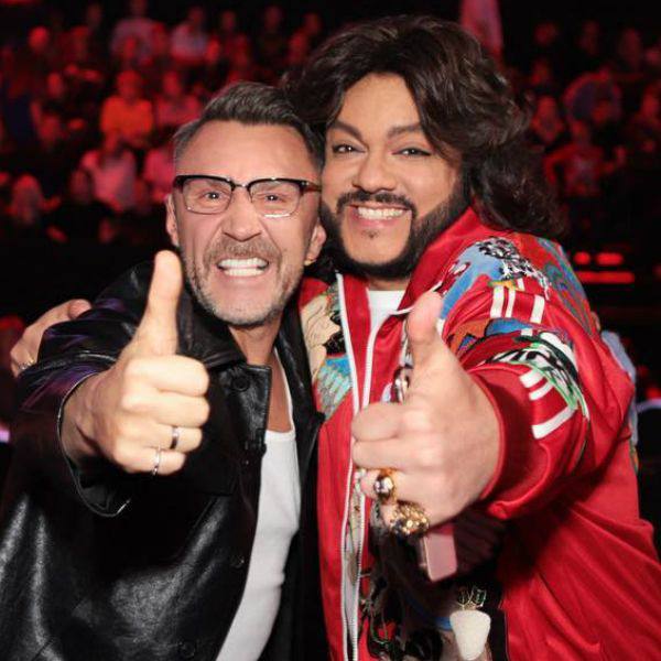 Самыми дорогими артистами на корпоративах оказались Ленинград Киркоров и Лепс По данным ивент агентств выступление Ленинграда на новогоднем корпоративе стоит от 20 млн рублей а гонорар Филиппа Киркорова начинается от 12 млн За ним идут Григорий Лепс от 10 млн Леонид Агутин от 8 млн и Любовь Успенская от 5 млн Кого зовем темрючане Связь и запросы на размещение рекламы в Temruchok info bot Подпишись на Темрюк Инфо в MAX ВКонтакте Одноклассники