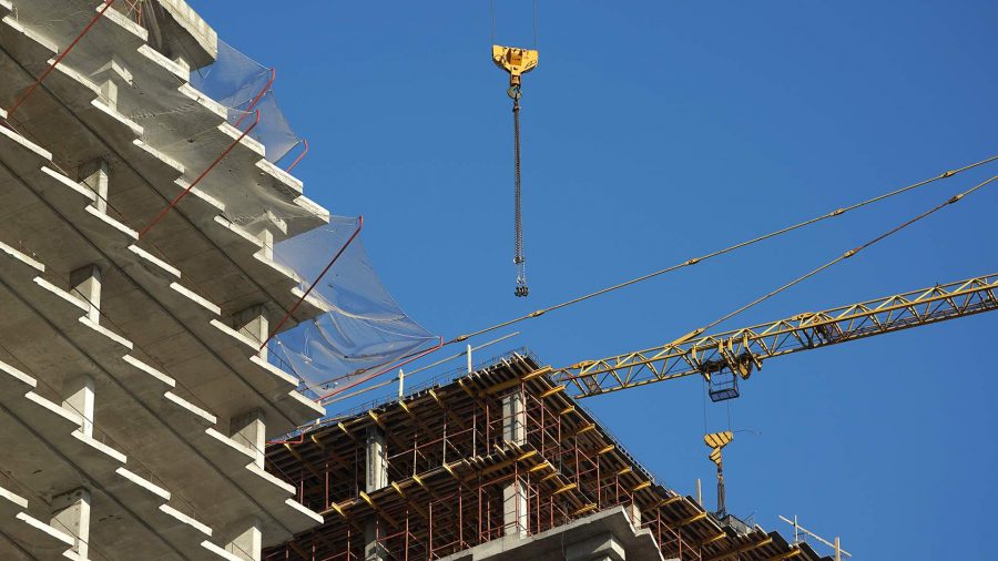 Разрыв цен между новостройками и вторичным жильем достиг 84 Разрыв цен между новостройками и вторичным жильем в Центральном федеральном округе достиг 84 в III квартале следует из данных Центробанка ЦБ которые изучили Известия www infoorel ru news razryv cen mezhdu novostroykami i vtorichnym zhilem dostig 84 html