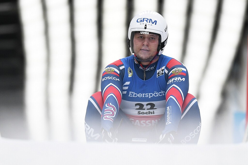 Трем россиянам запретили участвовать в этапе Кубка мира по санному спорту Александр Горбацевич София Мазур и Ксения Шамова не смогут выступить в Лейк Плэсиде из за сомнений в соответствии критериям допуска сообщает Ассошиэйтед Пресс Ожидается что другие россияне Матвей Пересторонин Павел Репилов и Дарья Олесик продолжат выступления Подписывайтесь на РИА Новости Спорт в MAX