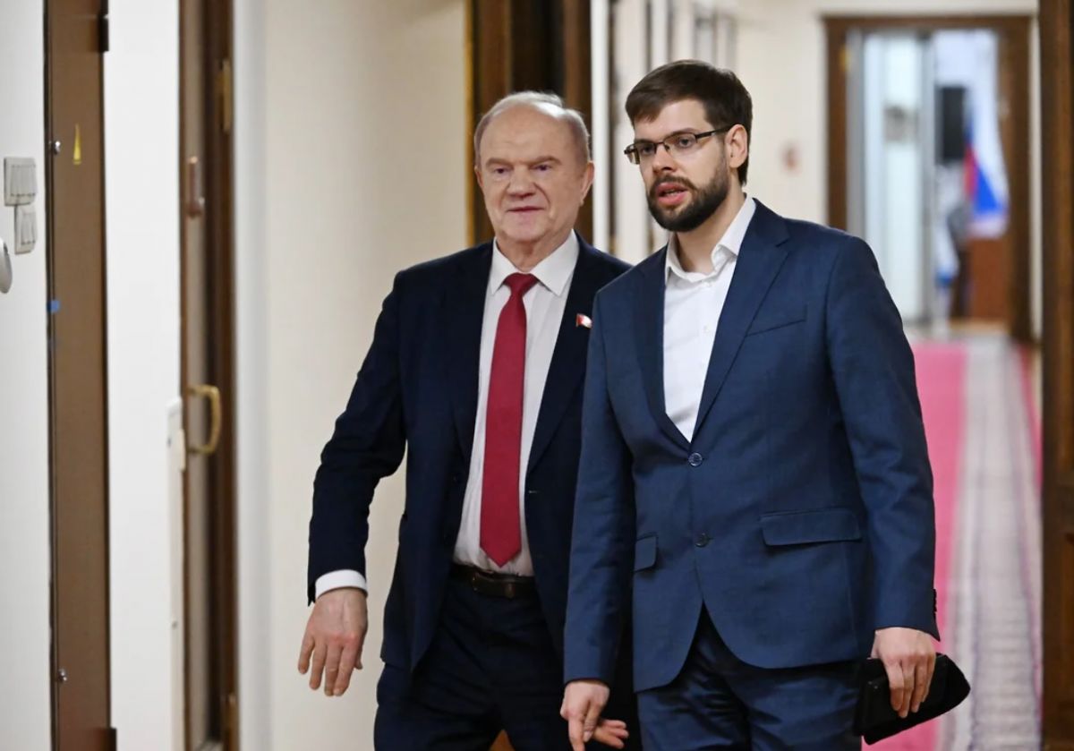 Младший внук Зюганова получил место в ростовском министерстве   newsorel ru fn 1712601 html Младший внук лидера КПРФ почетного гражданина Орловской области Геннадия Зюганова Михаил занял пост замминистра экономического развития Ростовской области   Прислать новость Подписаться