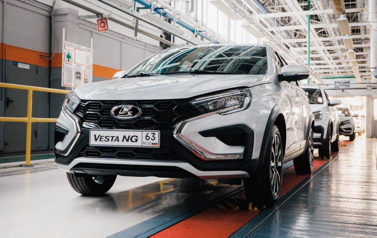 «АвтоВАЗ» снял с продажи седан Lada Vesta Cross   На официальном сайте Lada  кросс-седан  Vesta Cross отмечен как «не производится».   Представители «АвтоВАЗа» сообщили, что они пересматривают ассортимент Vesta Cross на рынке.