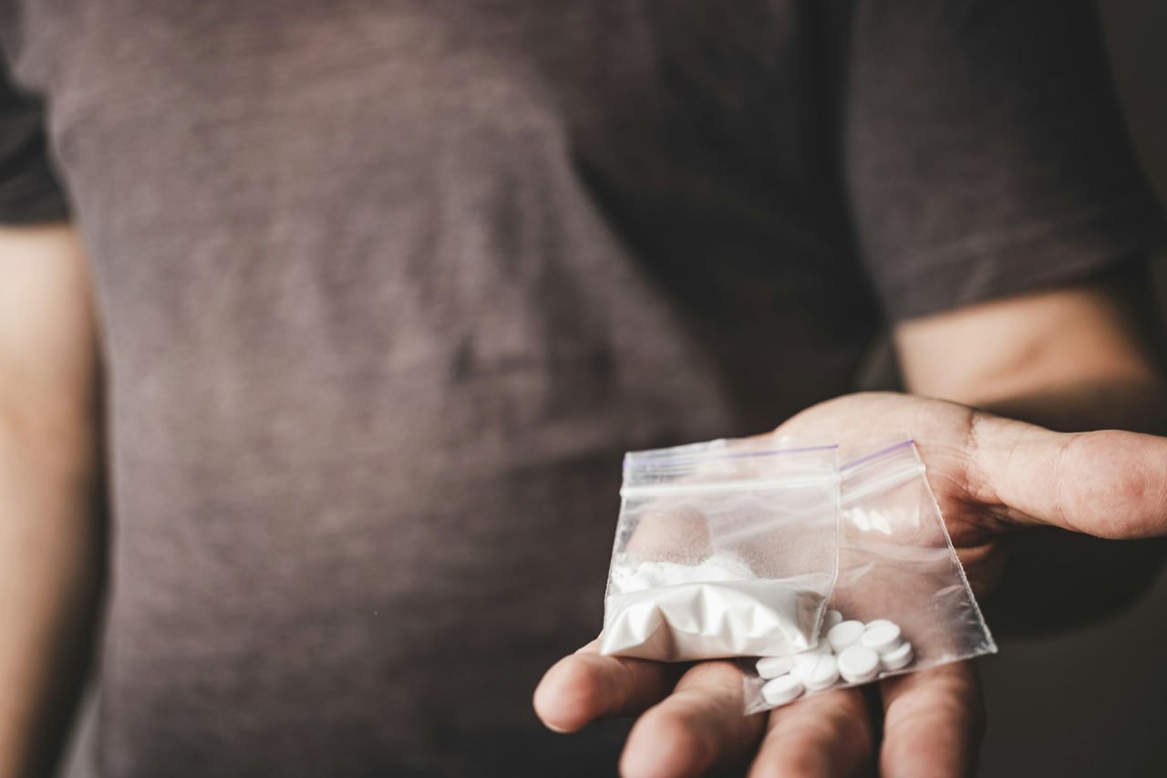 С начала 2025 года в Узбекистане правоохранители зафиксировали 12 848 наркопреступлений и пресекли незаконный оборот запрещенных веществ более чем на 2 тонны