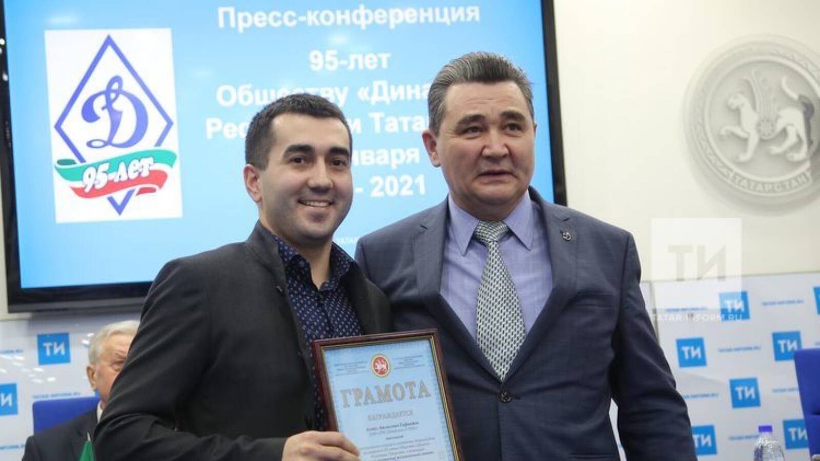 Салават Гайсин: «На моем юбилее мне говорили: через «Динамо» РТ узнаем про республику» Первый заместитель председателя ОГО ФСО «Динамо» РТ Салават Гайсин поделился комментариями с корреспондентом «ТИ-Спорта» на отчетно-выборной конференции. По его словам, у ФСО «Динамо» очень много достижений. Одно из них – медали на Олимпийских играх 2021 года в Токио. Читать полностью
