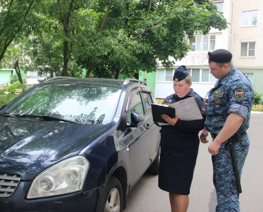 Алименты в размере 250 тысяч рублей выплачены должником после ареста автомобиля Житель поселка Залегощь Орловской области полностью погасил алиментный долг только после того, как его ограничили в праве управления транспортным средством, а на принадлежащий ему автомобиль наложили арест.