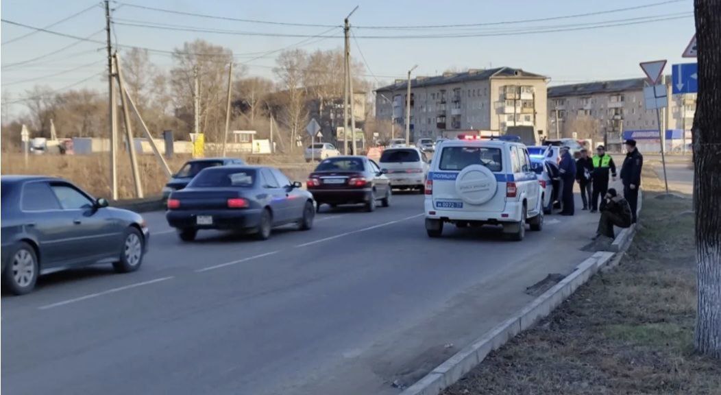 Пострадавшей в ДТП в Биробиджане присудили 700 тысяч рублей компенсации Женщина в городе попала в тяжёлую аварию сильно пострадала и долго лечилась Изначально ей заплатили лишь 500 тысяч рублей за моральный ущерб но прокуратура была против такого маленького возмещения Рассмотрев дело повторно суд принял решение увеличить сумму компенсации до 700 тысяч рублей бедная опасно стало на дорогах Подпишись на нас в МAХ