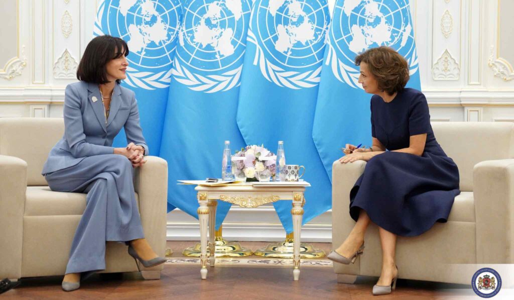 Глава МИД Грузии Мака Бочоришвили встретилась с гендиректором ЮНЕСКО Одри Азулай Встреча прошла на полях Генеральной конференции ЮНЕСКО в Самарканде Стороны положительно оценили существующее сотрудничество между Грузией и ЮНЕСКО в сферах культуры образования и науки а также обсудили перспективы дальнейшего развития отношений Одри Азулай поблагодарила грузинскую сторону за активное участие в деятельности ЮНЕСКО Sputnik Грузия Telegram Сайт VK OK Дзен MAX