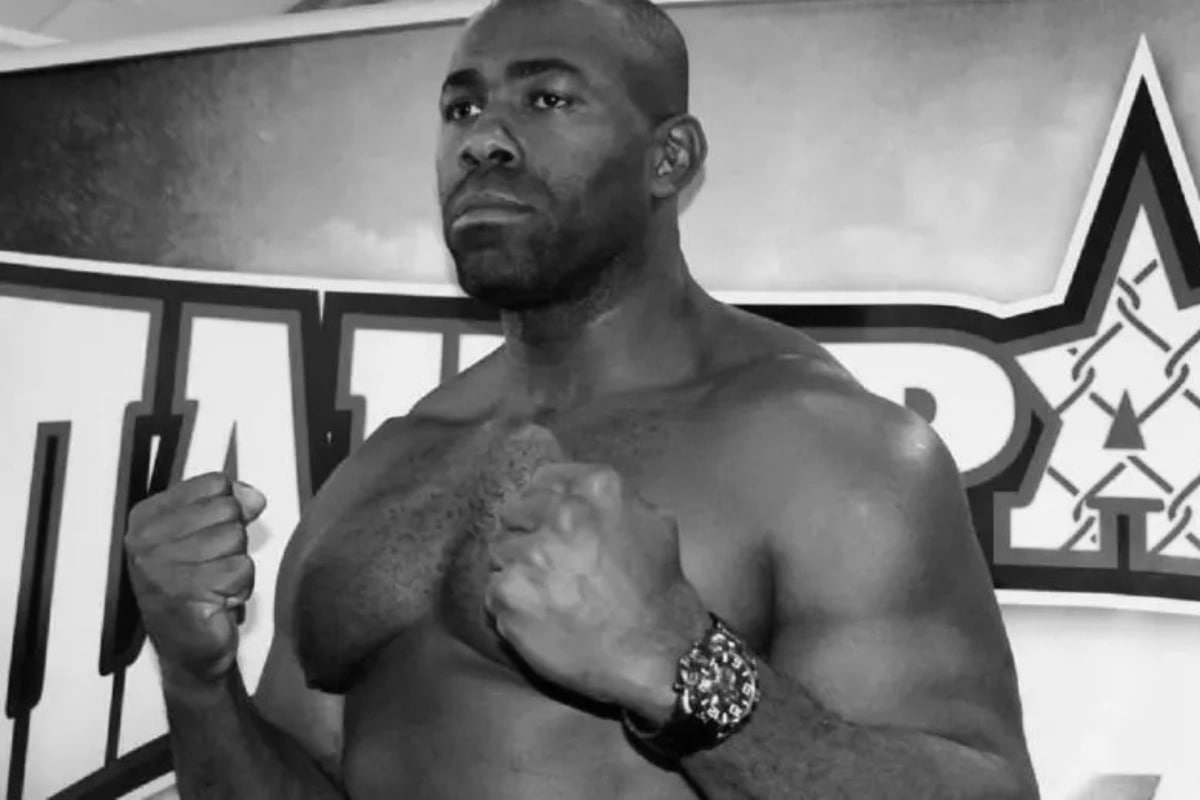 Тело бойца ММА Джеронимо дос Сантоса нашли в реке Подробнее oxu az 1390234 Новости Азербайджана Написать нам ruoxuaz ММА Случайсмерти