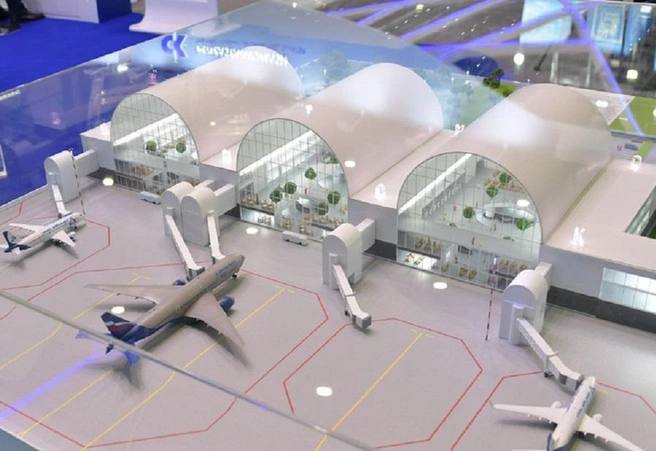 Из за строительства Омск Федоровки вырубят 11 гектаров леса Специалисты Аэропроекта ищут подрядчика который составит проект по восстановлению леса после строительства аэропорта Омск Федоровка Как указано на портале госзакупок ради объекта вырубят 11 12 гектара леса В качестве компенсации деревья нужно будет высадить в другом месте Подрядчику предстоит 1 подобрать территории в Омской области на которых будет восстановлен утраченный лесной фонд 2 разработать проекты восстановления леса 3 подготовить сметы и согласовать всех документы Сделать все нужно до 25 сентября 2025 года Начальная цена контракта 563 2 тысячи рублей Фото правительство Омской области Подписаться на новости Омска