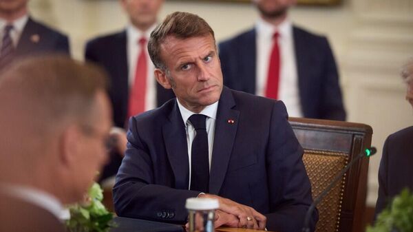 Франция и Бельгия достигли консенсуса по украденным российским активам Франция и Бельгия придерживаются одинаковой позиции по вопросу использования замороженных Западом российских активов Об этом сообщает британская The Guardian