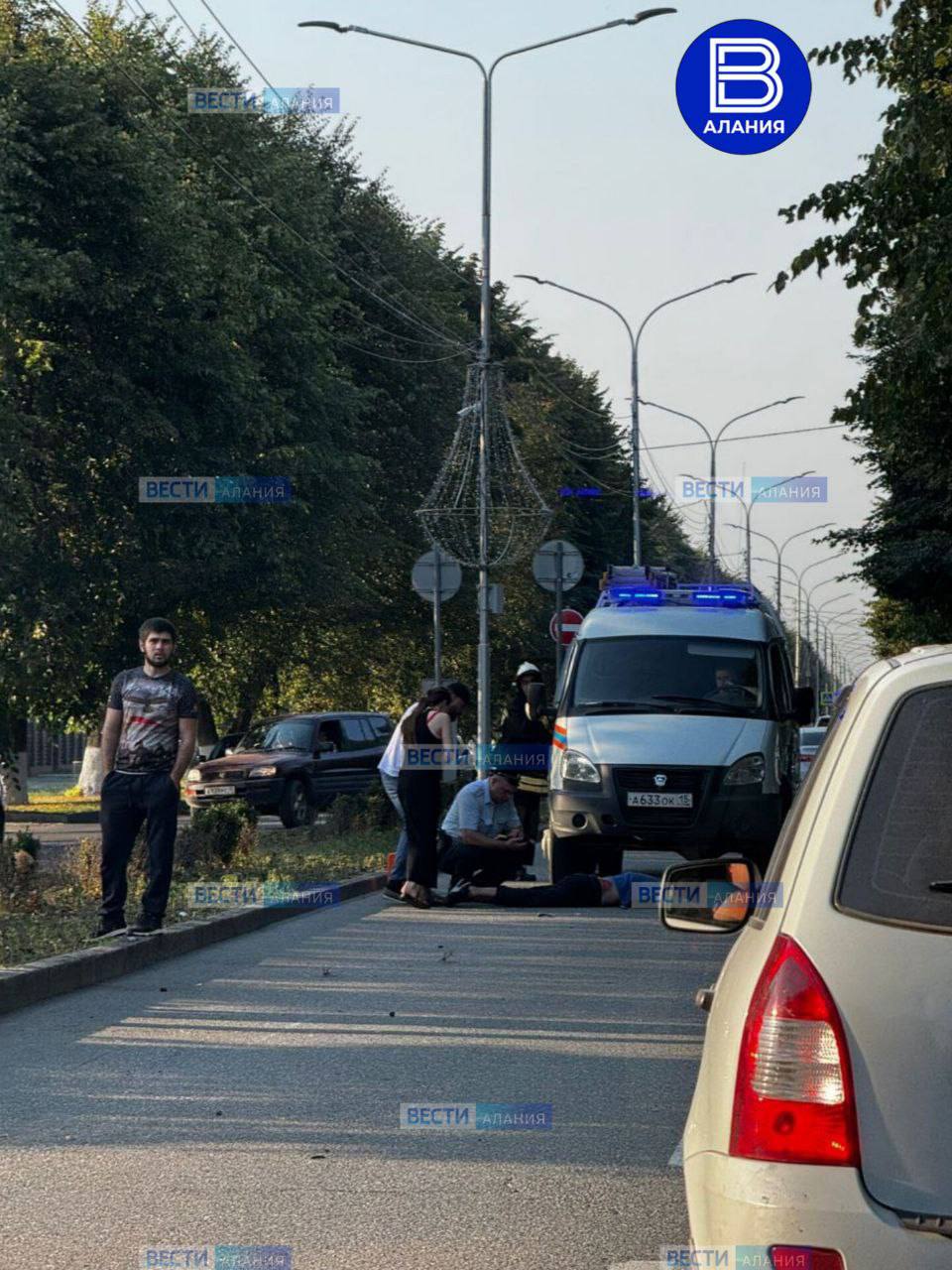 Мотоциклист и сбитый им пенсионер погибли во Владикавказе Об этом сообщают Вести Алания. ДТП произошло вечером на проспекте Коста, в районе Водной. Мотоциклист сбил пешехода, переходившего дорогу в неположенном месте, оба погибли, уточняется в тексте. По факту ДТП проводится проверка.