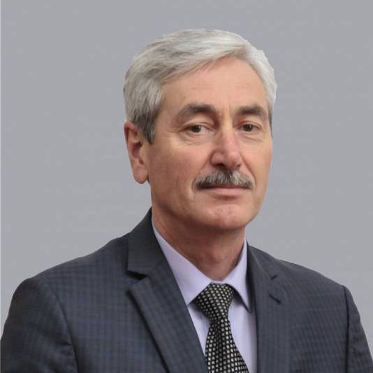 Вместе с главой МЧС Кабардино Балкарии Надежиным задержаны его заместитель по антитеррористической деятельности Хасан Аппоев на фото и предприниматель Анзор Ногмов который и дал взятку Подписывайся на Mash Gor