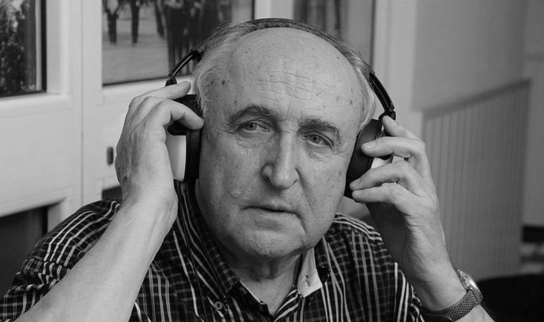 Кубань 24 Умер народный артист РСФСР и кинорежиссер Валерий Усков О его смерти сообщил Союз кинематографистов Ускову было 92 года Он снял известные фильмы и сериалы такие как Тени исчезают в полдень Таежный десант Вечный зов и другие nwsru Кубань 24
