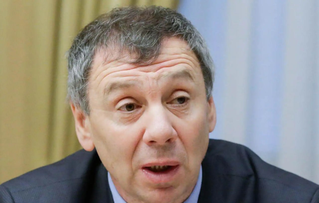 Политолог, основатель «Института политических исследований» Сергей Марков в разговоре с «Ридусом» ответил на обвинения российских патриотических блогеров в «коллаборационизме» и подкупе властями Азербайджана за недавнее одобрительное выступление в адрес президента этой страны Ильхама Алиева. «Так отстаивать интересы России, как это делаю я, я всем советую. А своим критикам хотел бы сказать, что они сейчас фактически помогают врагам России», — объявил Марков.