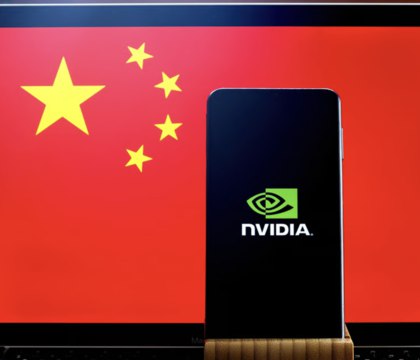 Видеокарты RTX 5090 подорожали в Китае из-за запрета поставок ускорителей H20 — SCMP Китайские держатели серверов разгоняют цены на видеокарты RTX 5090/5090D на внутреннем рынке. По данным South China Morning Post, за последний месяц игровые решения подорожали более чем на 10 %. Читать далее