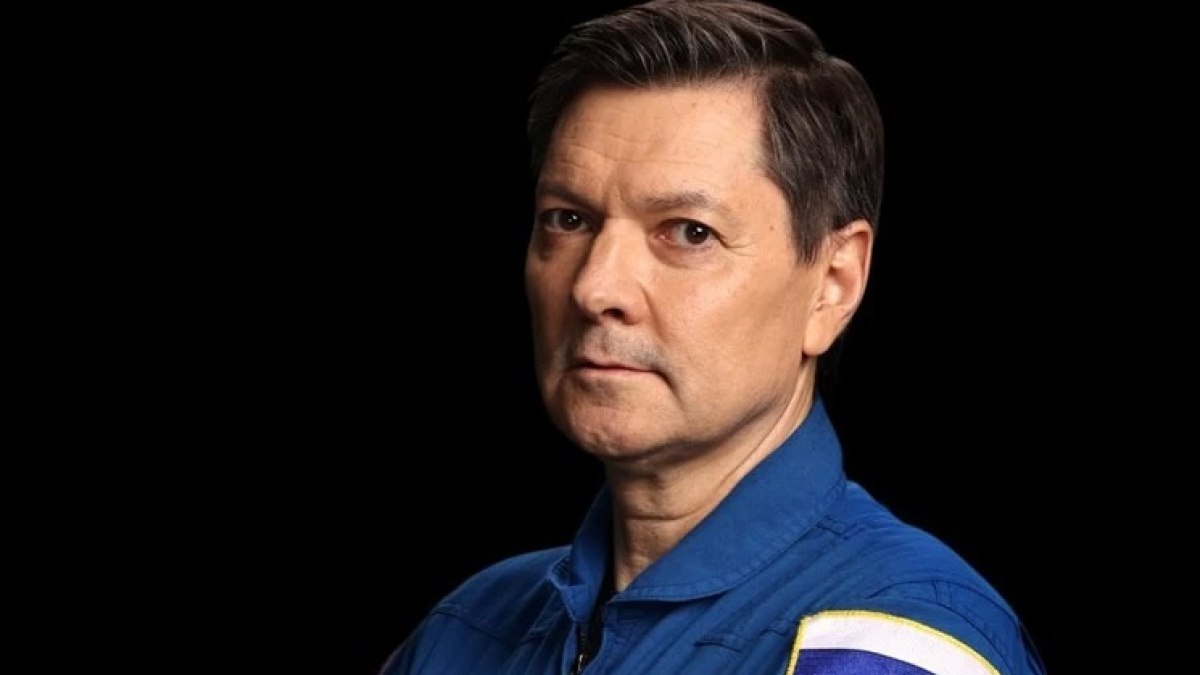 Самарский космонавт Олег Кононенко возглавит Центр подготовки космонавтов Максим Харламов управляющий Центром подготовки космонавтов ЦПК с 2021 года покидает свой пост По информации Роскосмоса это его добровольное решение С 10 ноября обязанности руководителя Центра временно будет исполнять действующий командир отряда космонавтов Герой России Олег Кононенко Роскосмос ГТРК Самара MAX lВК lОК lСАЙТ