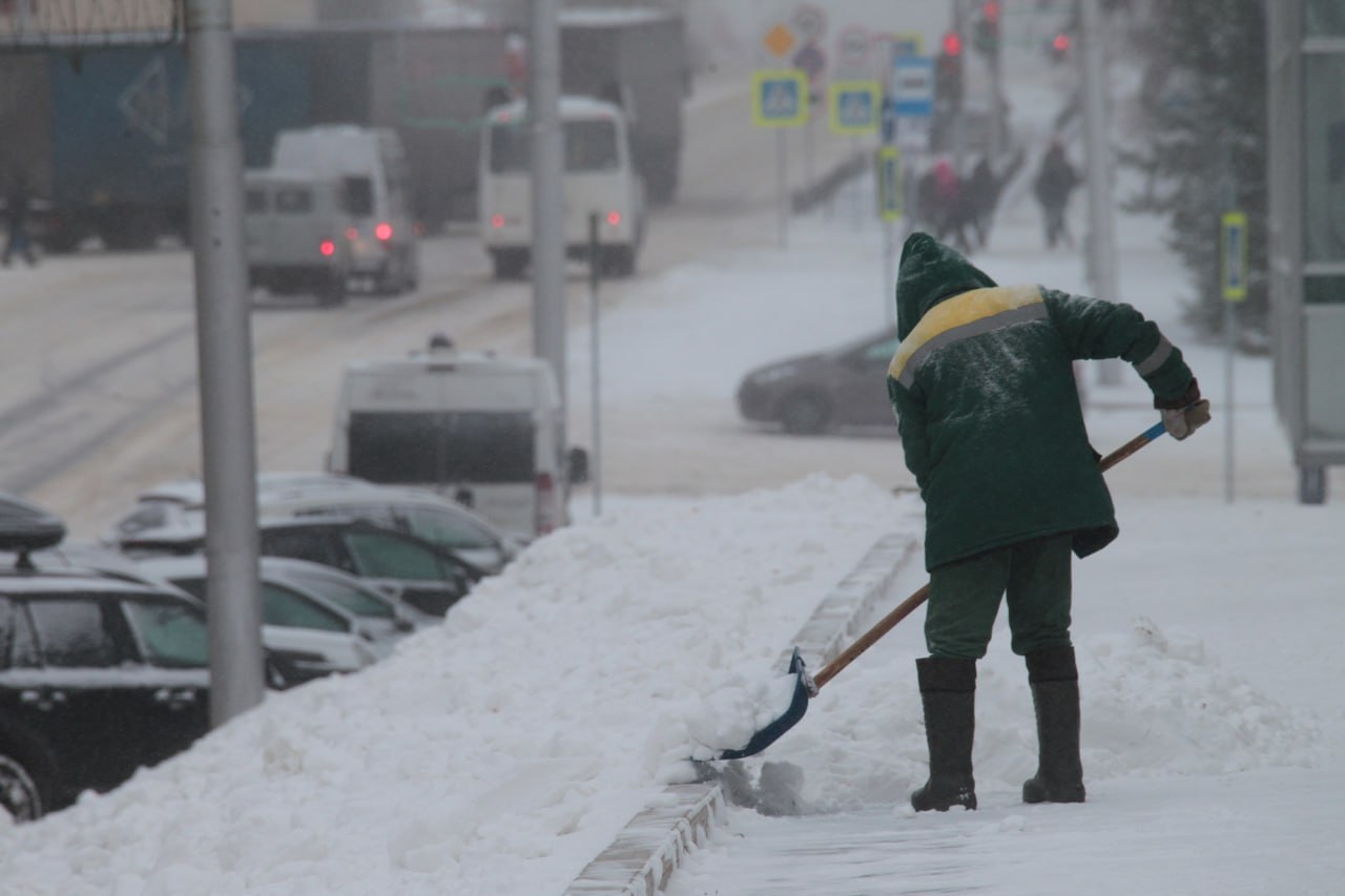 Платные парковки станут бесплатными С 31 декабря 2025 по 11 января 2026 года включительно плата за парковку в Уфе взиматься НЕ будет С 12 января места плантных парковок снова станут работать по обычному расписанию Подробности о режиме работы доступны по ссылке Напомним мэрия анонсировала повышение платы за парковку в следующем году